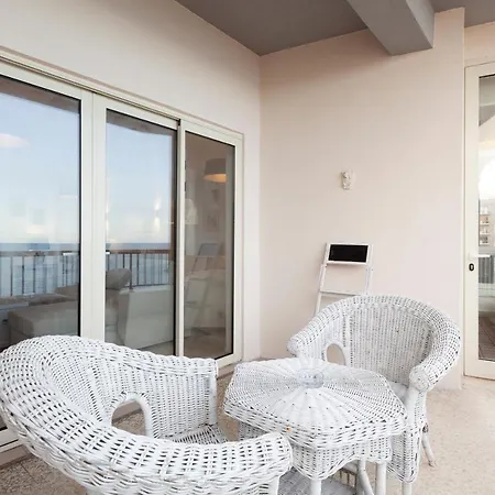 Breathtaking Seafront 3bd W/ Balcony, Coast By 360 Estates