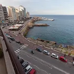 Breathtaking Seafront 3bd W/ Balcony, Coast By 360 Estates Σλιέμα