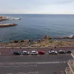 Breathtaking Seafront 3bd W/ Balcony, Coast By 360 Estates Διαμέρισμα